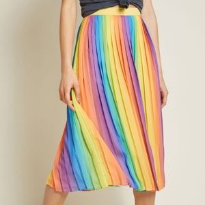 Modcloth Skirts - Modcloth Beautifully Upbeat Pleated Midi Skirt
S Modcloth Skirts - Modcloth Beautifully Upbeat Pleated Midi Skirt
S